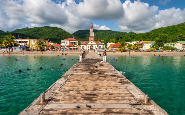 Le préfet de la Martinique a décidé de prolonger le couvre-feu jusqu'au 4 novembre de minuit à 5h du matin pour cinq communes, dont Fort-de-France - Depositphotos.com Auteur marcbruxelle