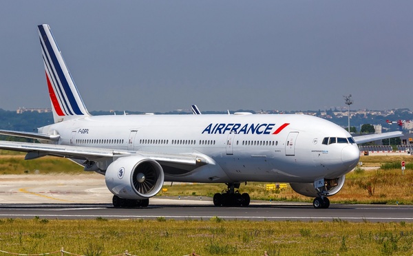 Temps de vol rallongé vers la Réunion et l'Ile Maurice suite à la décision d'Air France de ne plus survoler la mer Rouge jusqu'à nouvel ordre Depositphotos.com Auteur Boarding2Now