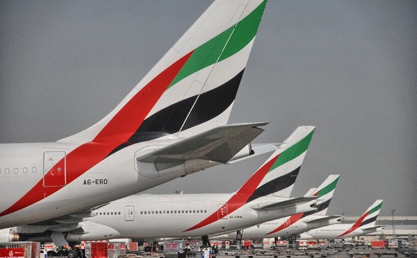 Emirates anticipe tout comme Air France la hausse de la taxe de solidarité sur les billets d'avion avant même le vote qui est censé l'officialiser - Depositphotos.com @jovannig