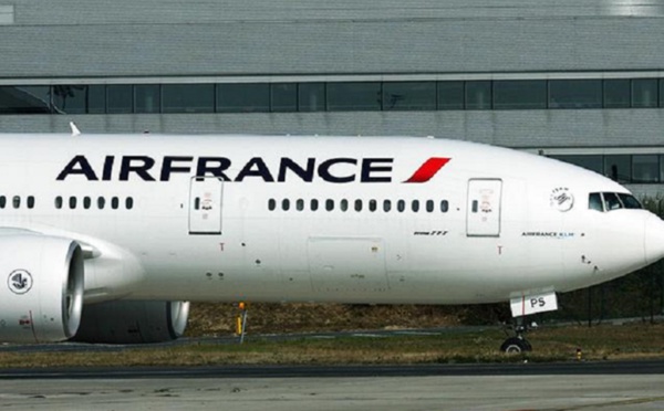 La Case de l'Oncle Dom : Air France, ça sent le grand pétage… de plombs !