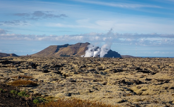 Nouvelle éruption Islande : Paysage volcanique de la péninsule de Reykjanes (Photo prise en 2023) - Depositphotos.com Auteur cleop6atra