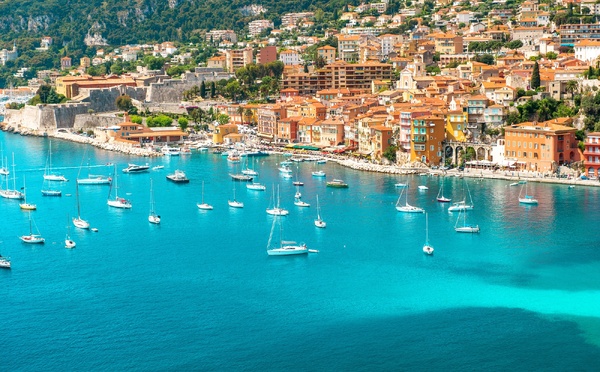 Nice veut interdire les bateaux de croisière dès juillet. La rade de Villefranche sur Mer est aussi concernée par l'arrêté d'interdiction que veut prendre le maire de Nice. @Deposit Photos.