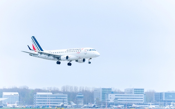 a cellule investigation de Radio France révèle l’ampleur du mouvement MeToo au sein de la compagnie aérienne Air France - Depositphotos.com Auteur SonnyVermeer91