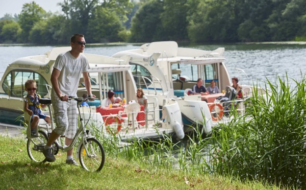 River boat rental: a unique way to explore France